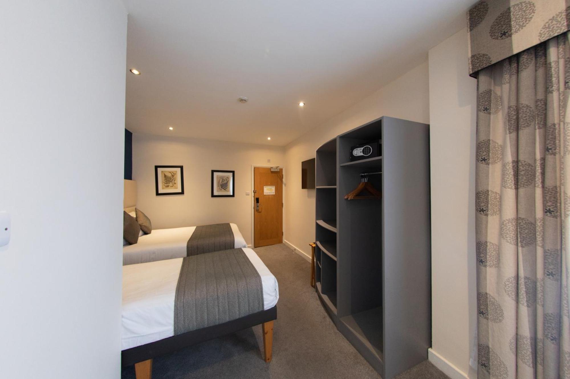 Duke Of Leinster Hotel London Exterior photo