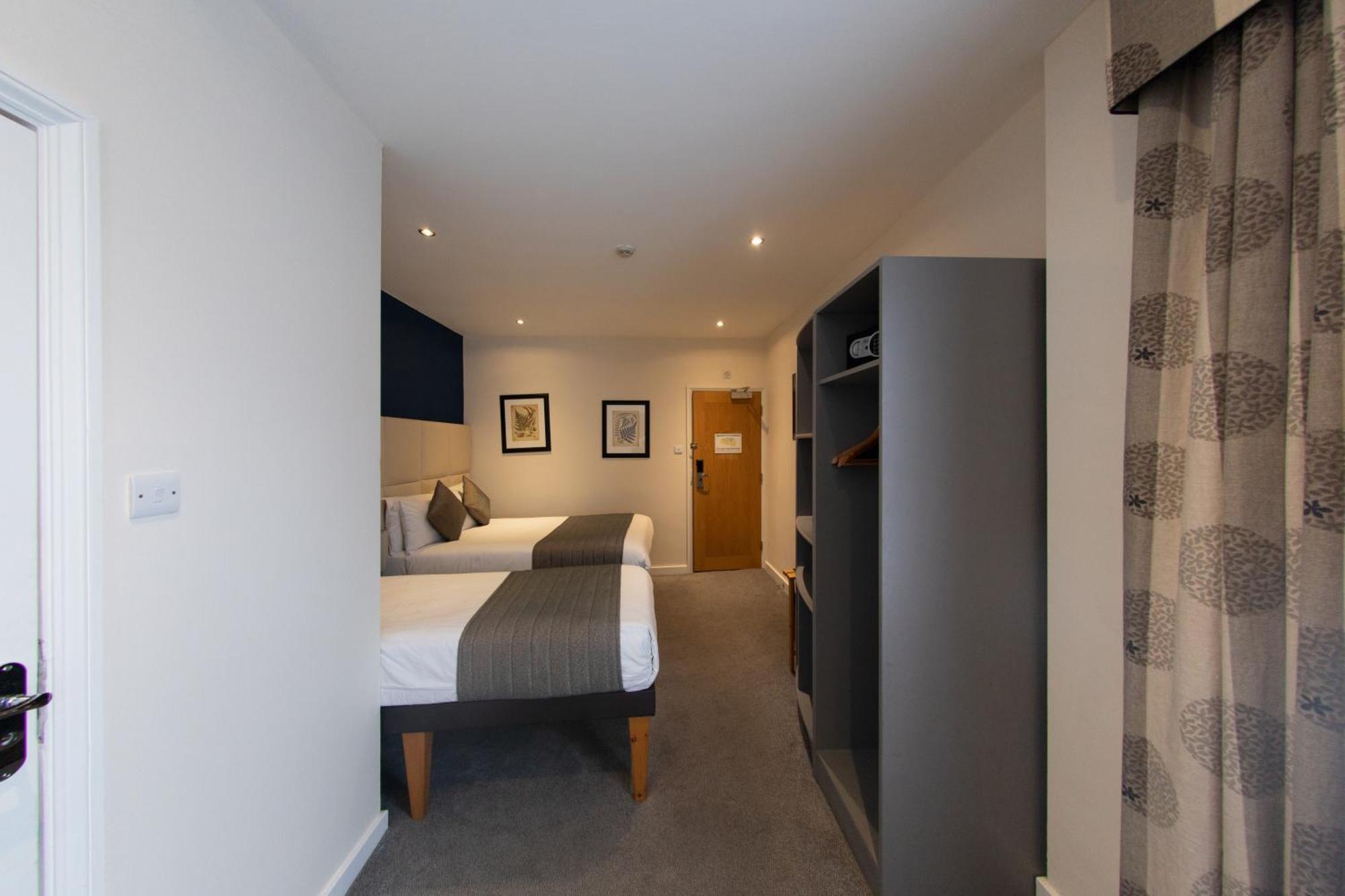 Duke Of Leinster Hotel London Exterior photo