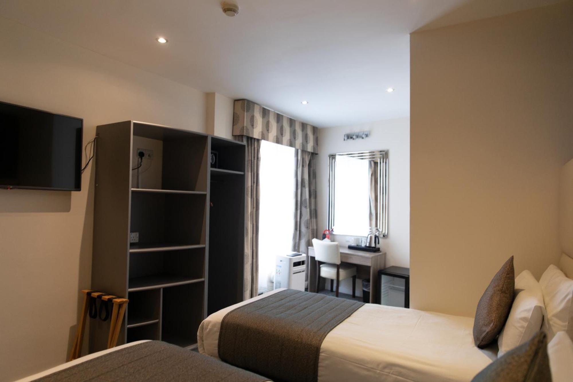 Duke Of Leinster Hotel London Exterior photo