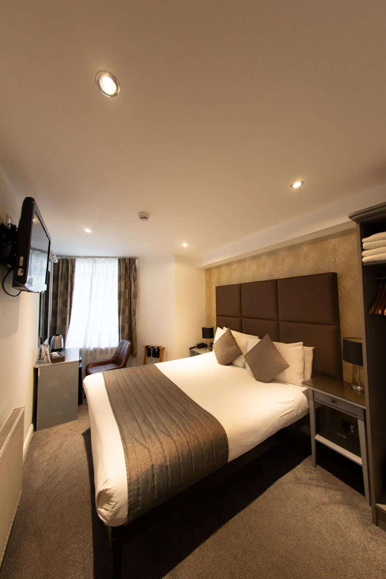 Duke Of Leinster Hotel London Exterior photo