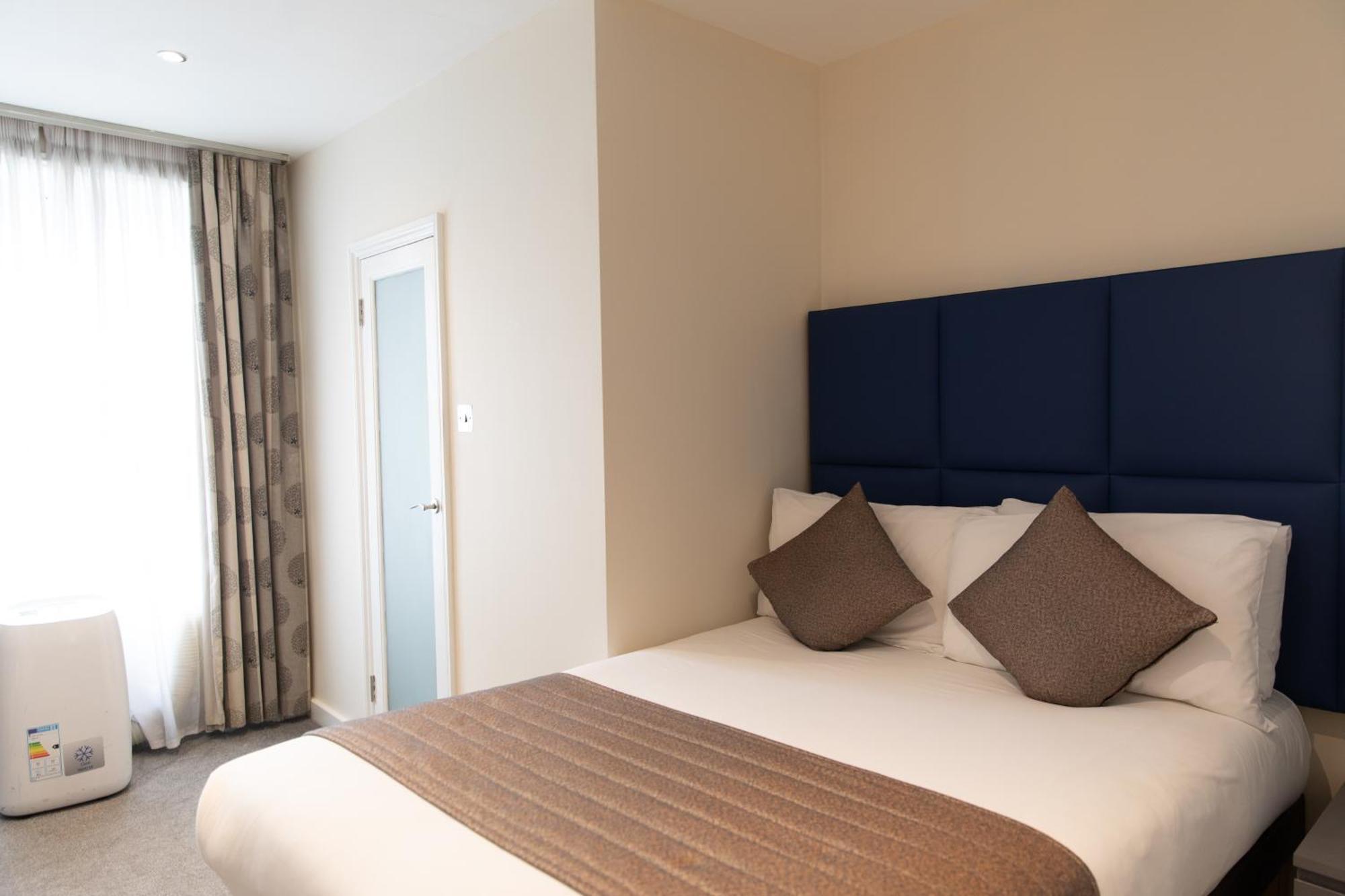 Duke Of Leinster Hotel London Exterior photo