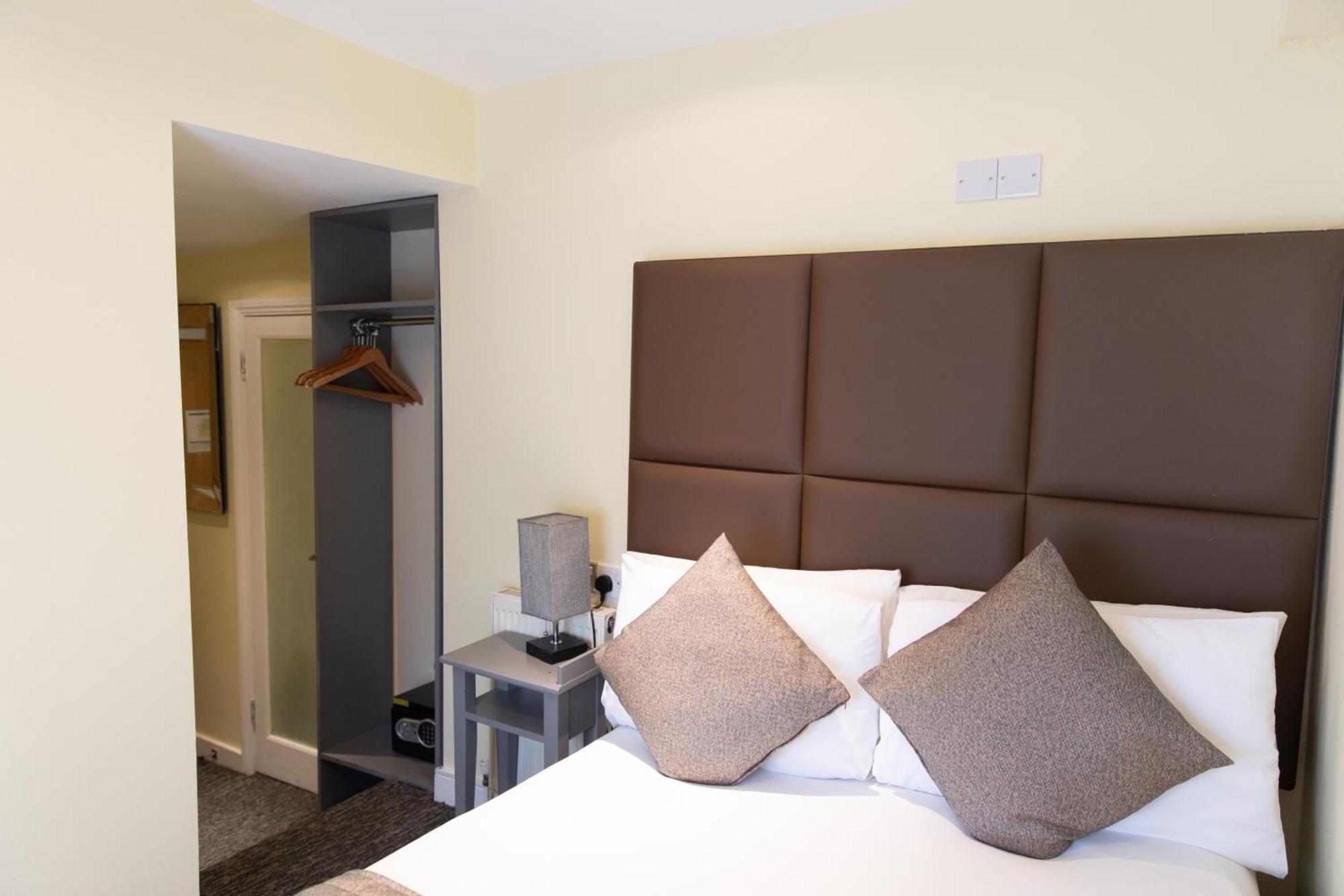 Duke Of Leinster Hotel London Exterior photo