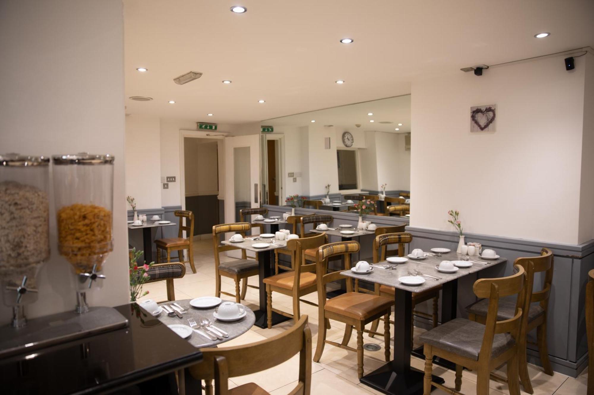 Duke Of Leinster Hotel London Exterior photo